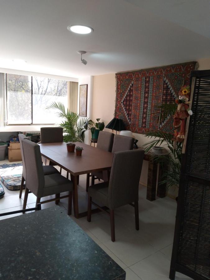 Charming Sunny Bedroom Overlooking Beautiful Amsterdam Avenue In Best Condesa Area Mexico City Ngoại thất bức ảnh